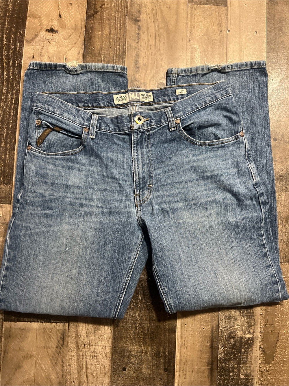 Ariat Men's Light Blue Straight-Leg jeans EUC